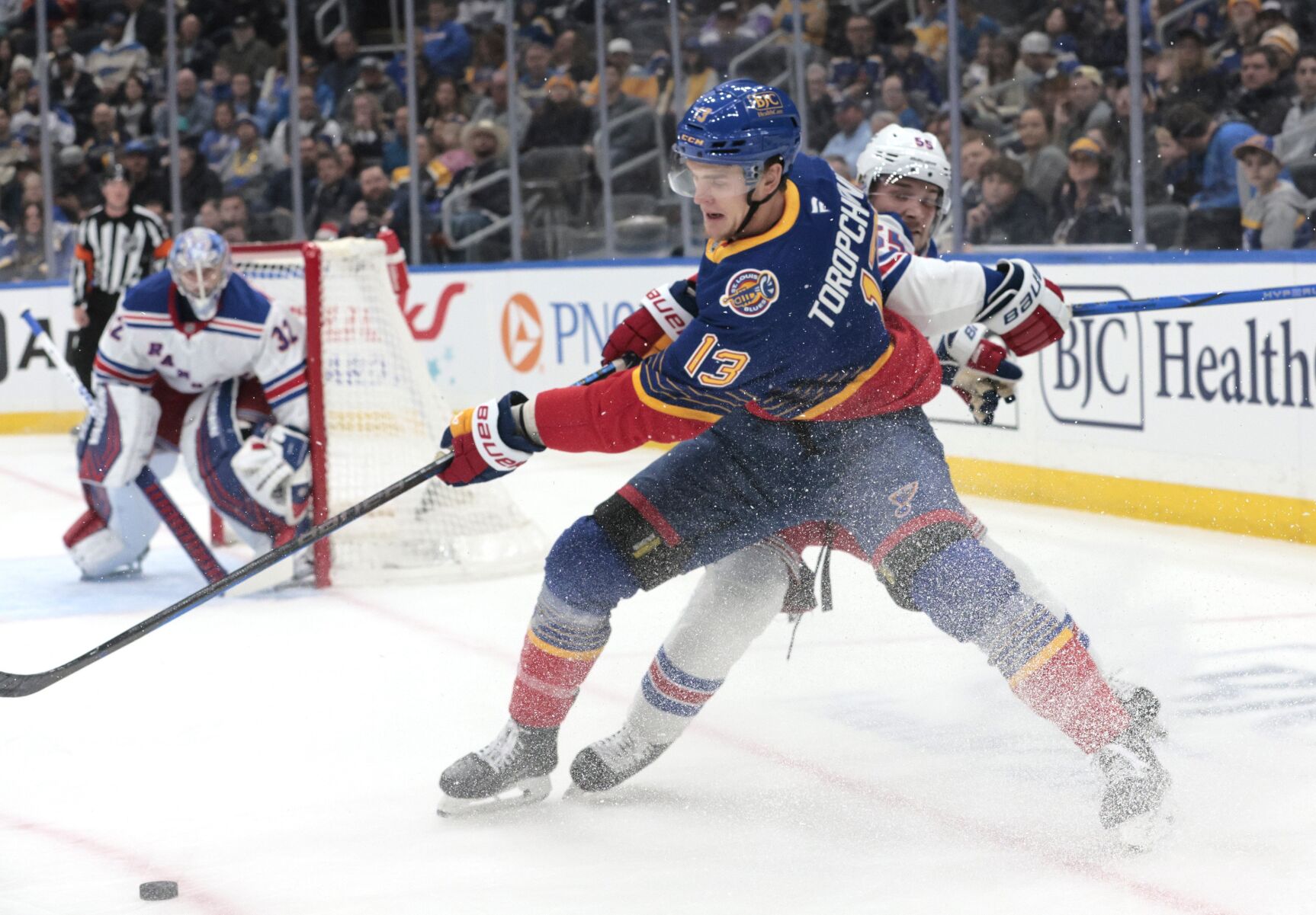 St. Louis Blues host New York Rangers